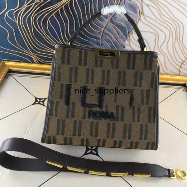 l luxury bag large capacity package tote bags designer handbags fashion canvas letter hasp detachable shoulder strap high
l luxury bag large capacity package tote bags designer handbags fashion canvas letter hasp detachable shoulder strap high
