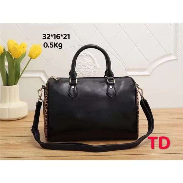 zz m40392 luxury handbag designer women pillow travel bag pu genuine leather wild at heart embossing leopard-print purse tote shoulderbag cr
zz m40392 luxury handbag designer women pillow travel bag pu genuine leather wild at heart embossing leopard-print purse tote shoulderbag cr