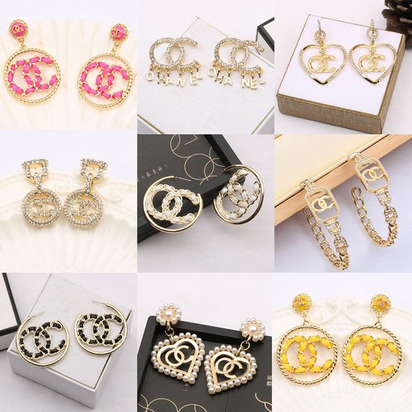 20colour 18K Gold Plated Luxury Brand Designers Letters Stud Chain Geometric Classic Women Tassel Heart Crystal Rhinestone Pearl Earring Wed, Golden;silver
20colour 18K Gold Plated Luxury Brand Designers Letters Stud Chain Geometric Classic Women Tassel Heart Crystal Rhinestone Pearl Earring Wed, Golden;silver