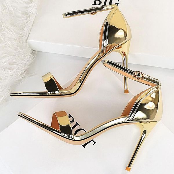 sandals 2021 fashion women 9.5cm fetish high heels pointed lady gladiator strap stripper silver gold party shiny shoe, Black
sandals 2021 fashion women 9.5cm fetish high heels pointed lady gladiator strap stripper silver gold party shiny shoe, Black