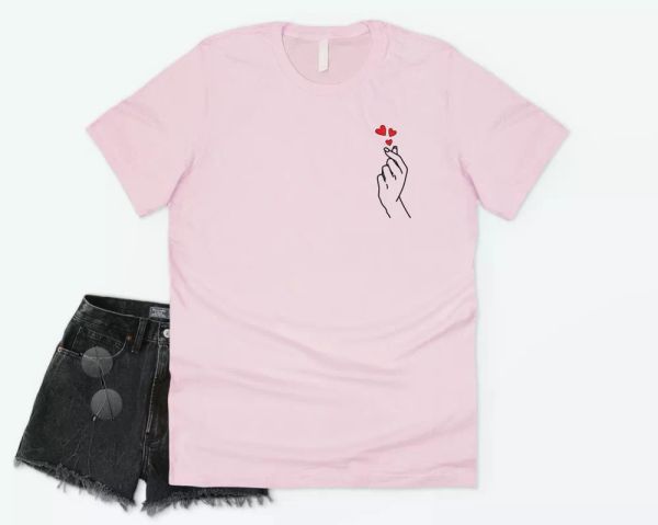 Kpop Finger Heart T-shirt Tee Funny Kawaii Cute Japanese Graphic K-pop Line Art, White;black
Kpop Finger Heart T-shirt Tee Funny Kawaii Cute Japanese Graphic K-pop Line Art, White;black