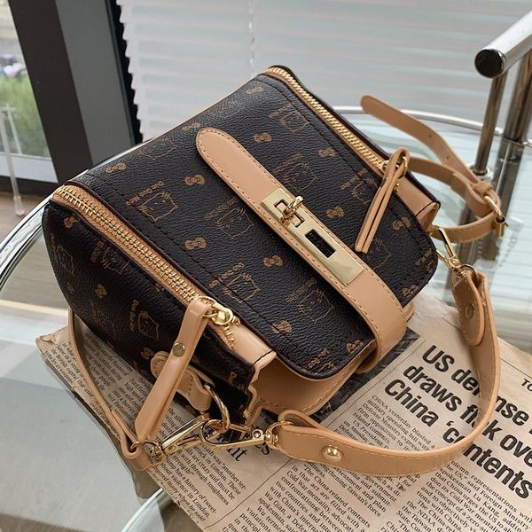 evening bags women vintage small for pu leather bucket 2021 winter crossbody shoulder bag trending luxury handbags 
evening bags women vintage small for pu leather bucket 2021 winter crossbody shoulder bag trending luxury handbags