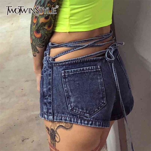 cross hollow out streetwear short for women high waist denim female summer fashion clothes 210521, White;black
cross hollow out streetwear short for women high waist denim female summer fashion clothes 210521, White;black