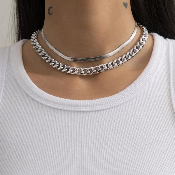 chokers double snake chain thick short necklace for women gold silver color geometric clavicle choker neckalce fashion accessories 2021, Golden;silver
chokers double snake chain thick short necklace for women gold silver color geometric clavicle choker neckalce fashion accessories 2021, Golden;silver