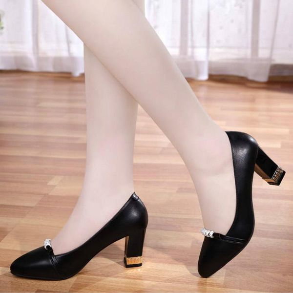 dress shoes autumn pointed toe high heels rhinestone decoration women fashion concise elegant high-heeled u14-97, Black
dress shoes autumn pointed toe high heels rhinestone decoration women fashion concise elegant high-heeled u14-97, Black