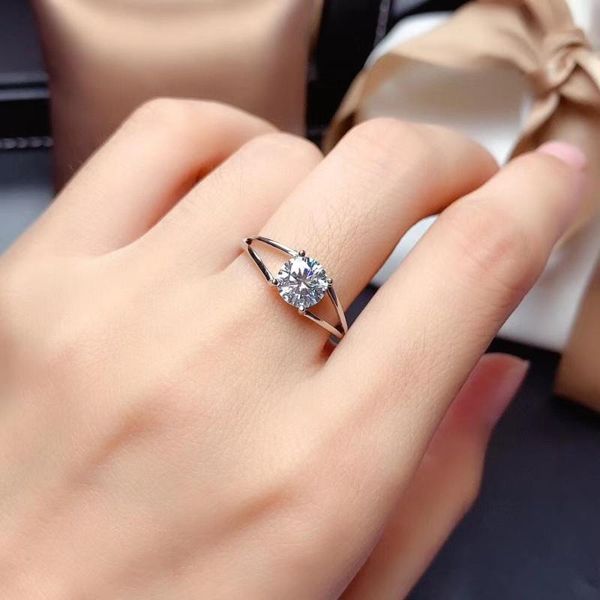 cluster rings meibapj arrival 1 d color moissanite diamond simple ring for women 925 sterling silver fine wedding jewelry, Golden;silver
cluster rings meibapj arrival 1 d color moissanite diamond simple ring for women 925 sterling silver fine wedding jewelry, Golden;silver