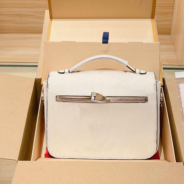 bag color matching postman messenger bags women handbags gold hardware hasp grain cowhide genuine leather back zipper long, Black;red
bag color matching postman messenger bags women handbags gold hardware hasp grain cowhide genuine leather back zipper long, Black;red