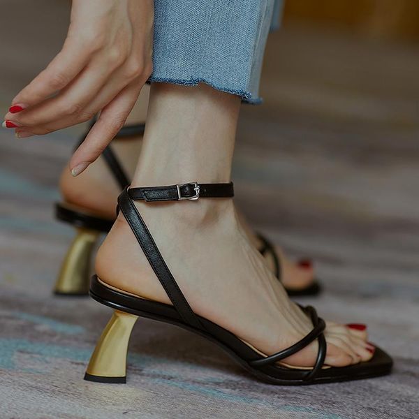 sandals ladies natural leather 22-25cm cowhide upper summer shoes classic and simple metal heel cross straps, Black
sandals ladies natural leather 22-25cm cowhide upper summer shoes classic and simple metal heel cross straps, Black