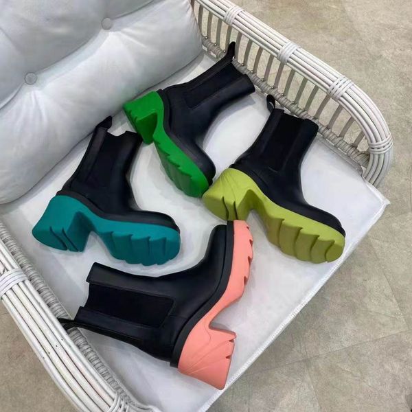 2021 women monolith fur boots boot rois leather ankle nylon combat with pouch fashion battle rubber sole platform shoes, Black
2021 women monolith fur boots boot rois leather ankle nylon combat with pouch fashion battle rubber sole platform shoes, Black