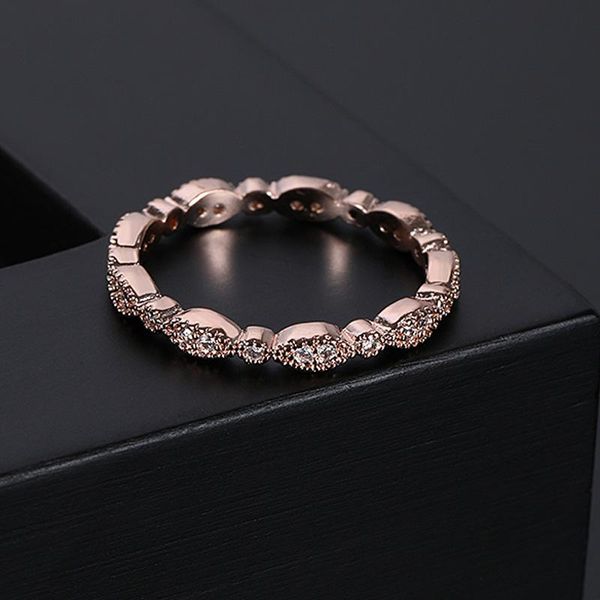 cluster rings luxury women's rose gold crystal zircon ring iced out fashion design manifesto engagement wedding jewelry, Golden;silver
cluster rings luxury women's rose gold crystal zircon ring iced out fashion design manifesto engagement wedding jewelry, Golden;silver