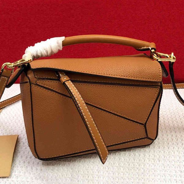 65% off store online retro solid color rhombus large-capacity leather hand ladies new designer style messenger fashion shoulder bag
65% off store online retro solid color rhombus large-capacity leather hand ladies new designer style messenger fashion shoulder bag