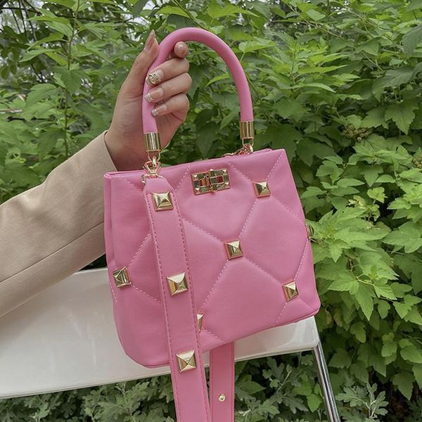 evening bags fashion rivet handbag brand classic hand bag handle ladies totes luxury wide strap female bucket crossbody satchels
evening bags fashion rivet handbag brand classic hand bag handle ladies totes luxury wide strap female bucket crossbody satchels