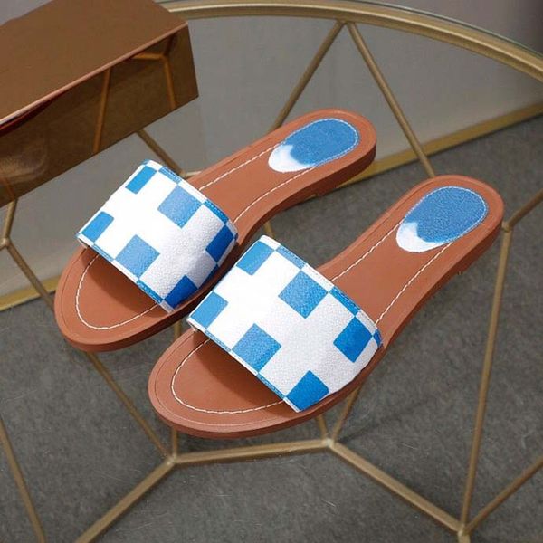 2021 luxury shoes women's slippers beach sandals momen with brightly colored flat sewing lines size 35-42, Black
2021 luxury shoes women's slippers beach sandals momen with brightly colored flat sewing lines size 35-42, Black