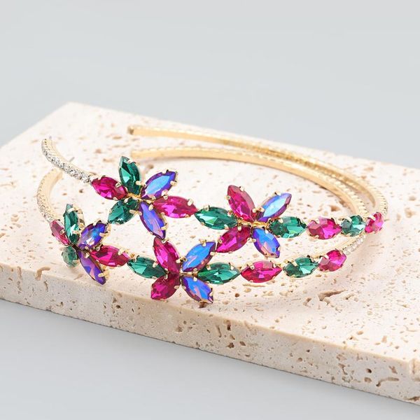 hoop & huggie 2021 colored rhinestone flower earrings trendy women's party wholesale, Golden;silver
hoop & huggie 2021 colored rhinestone flower earrings trendy women's party wholesale, Golden;silver