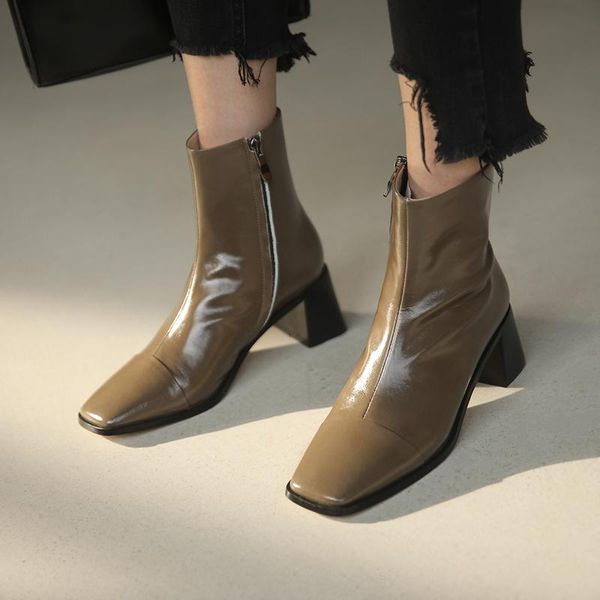boots 2021 winter high-end custom layer cow temperament pure color square toe thick heel all-match short, Black
boots 2021 winter high-end custom layer cow temperament pure color square toe thick heel all-match short, Black