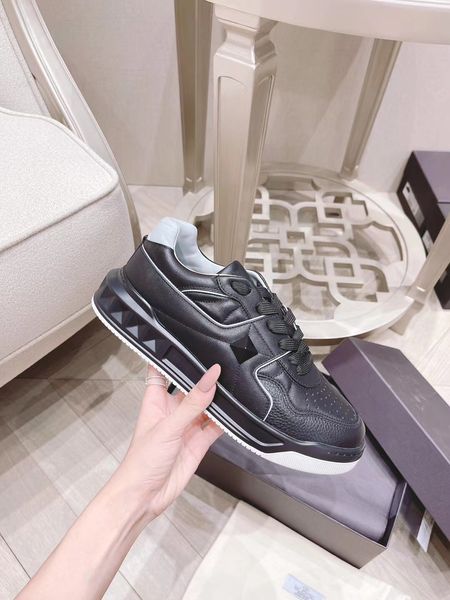 casual shoes 2022 soft sheep leather luxury men sneakers comfortable fashion breathable ns1 women flat size 35-45, Black 
casual shoes 2022 soft sheep leather luxury men sneakers comfortable fashion breathable ns1 women flat size 35-45, Black