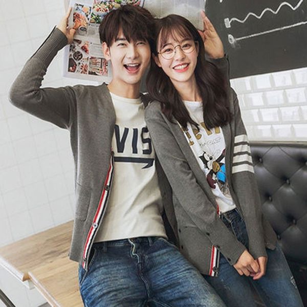 2021 spring summer new chic knitted sweater coat grey tb couple cardigan men's and women's thin top, Black 
2021 spring summer new chic knitted sweater coat grey tb couple cardigan men's and women's thin top, Black
