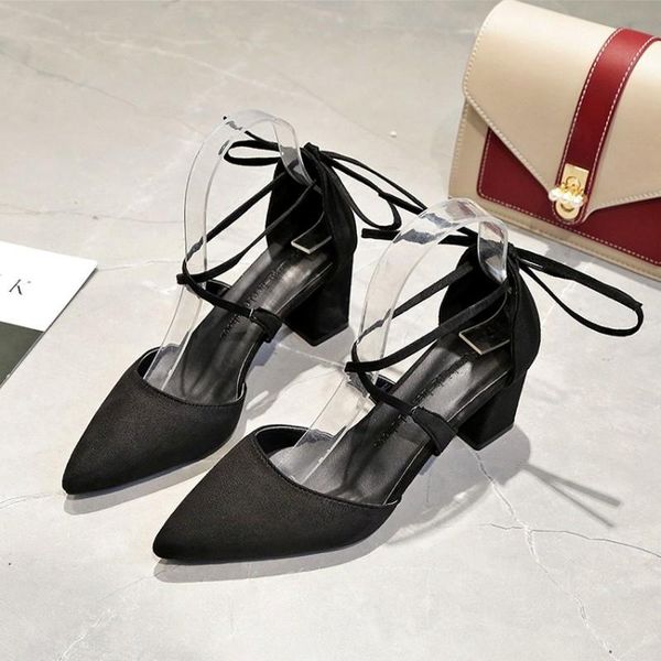 dress shoes 2021 fashion stiletto pointed ankle strap casual sandals were thin and comfortable ladies platform chaussures femme h14-15, Black
dress shoes 2021 fashion stiletto pointed ankle strap casual sandals were thin and comfortable ladies platform chaussures femme h14-15, Black
