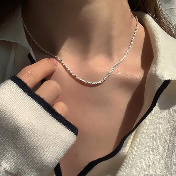 pendant necklaces fashion creative simple design gleaming necklace for women silver color clavicle chain jewelry accessories gift
pendant necklaces fashion creative simple design gleaming necklace for women silver color clavicle chain jewelry accessories gift