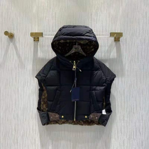 women jackets vest down parkas with budge letters button zippers adjust coat long sleeves for lady slim warm jacket outfit windbreaker, Black;white
women jackets vest down parkas with budge letters button zippers adjust coat long sleeves for lady slim warm jacket outfit windbreaker, Black;white