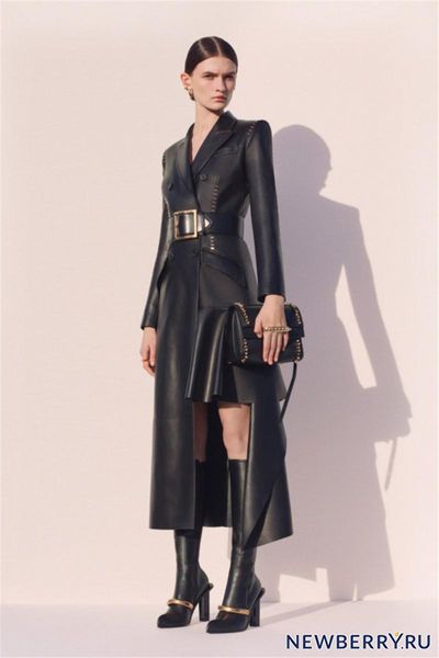 casual dresses 2021 autumn fashion black full sleeves pu belt split button sashes bodycon dress vintage elegant femal celebrity party, Black;gray
casual dresses 2021 autumn fashion black full sleeves pu belt split button sashes bodycon dress vintage elegant femal celebrity party, Black;gray
