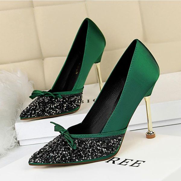 bow decoration women pumps pointed toe stiletto women's shoe on heels silk high heel shoes for bling party dress, Black
bow decoration women pumps pointed toe stiletto women's shoe on heels silk high heel shoes for bling party dress, Black