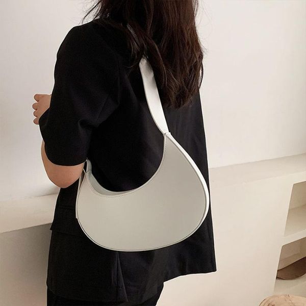 evening bags wide shoulder strap crescent vintage half moon bag leather handbags for women 2021 torebki damskie
evening bags wide shoulder strap crescent vintage half moon bag leather handbags for women 2021 torebki damskie