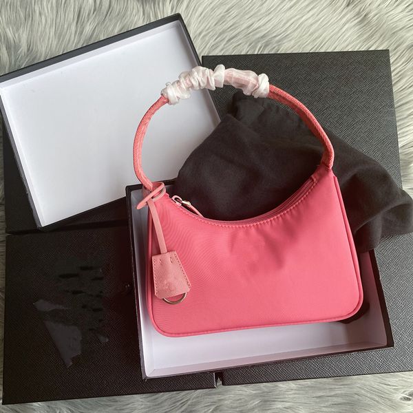 prad bag luxury handbag shoulder bag brand loulou y-shaped designer seam leather ladies metal chain black clamshell messenger chain bags box
prad bag luxury handbag shoulder bag brand loulou y-shaped designer seam leather ladies metal chain black clamshell messenger chain bags box