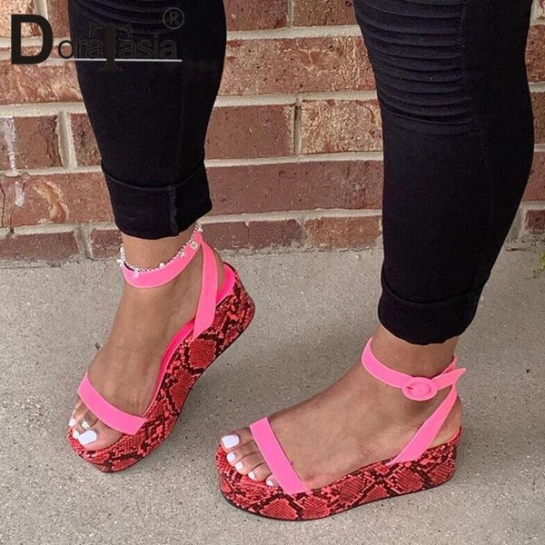 large size 35-43 brand lady snake veins summer sandals ins wedges gladiator women colorful shoes woman, Black
large size 35-43 brand lady snake veins summer sandals ins wedges gladiator women colorful shoes woman, Black