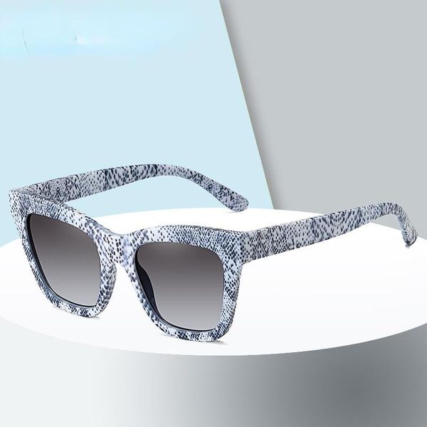 sunglasses women 2021 retro fashion trend snakeskin pattern big frame, small design sense wholesale, White;black
sunglasses women 2021 retro fashion trend snakeskin pattern big frame, small design sense wholesale, White;black