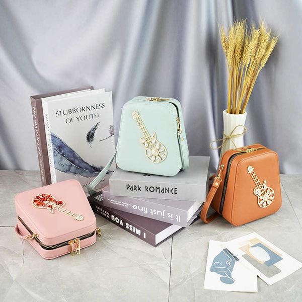 style pu mini square leisure cross fashion lovely diamond inlaid dinner bag qingxin women's bag
style pu mini square leisure cross fashion lovely diamond inlaid dinner bag qingxin women's bag