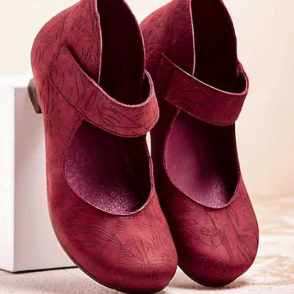 dress shoes 2021 spring floral women round toe ladies low heels pumps elegant woman party short cowhide, Black
dress shoes 2021 spring floral women round toe ladies low heels pumps elegant woman party short cowhide, Black