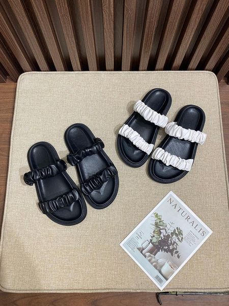 slippers female shoes womens outdoor slides low fashion rubber flip flops platform 2021 flat luxury soft hawaiian pleated basic, Black
slippers female shoes womens outdoor slides low fashion rubber flip flops platform 2021 flat luxury soft hawaiian pleated basic, Black