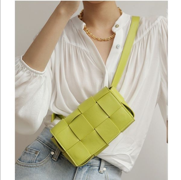 luxury handbags hand 2021 new leather crowd woven pillow fashion waist women's single shoulder messenger bag mini chest bag tbpo es02, Red;black
luxury handbags hand 2021 new leather crowd woven pillow fashion waist women's single shoulder messenger bag mini chest bag tbpo es02, Red;black