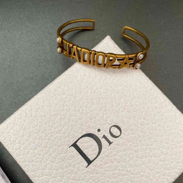 bangle charm bracelets dijia / d letter opening jadio star net red same high version, Golden;silver
bangle charm bracelets dijia / d letter opening jadio star net red same high version, Golden;silver