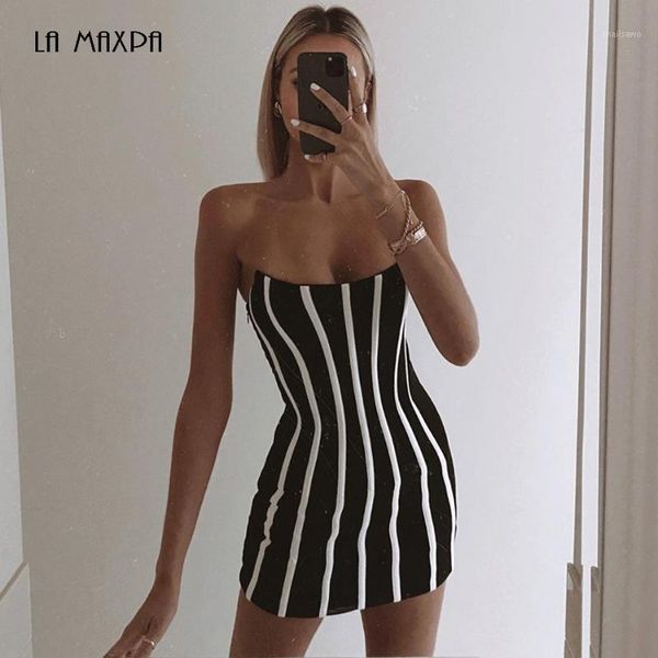 casual dresses 2021 autumn women's strapless white striped patchwork bodycon bandage dress fashion designer club party vestidos, Black;gray
casual dresses 2021 autumn women's strapless white striped patchwork bodycon bandage dress fashion designer club party vestidos, Black;gray