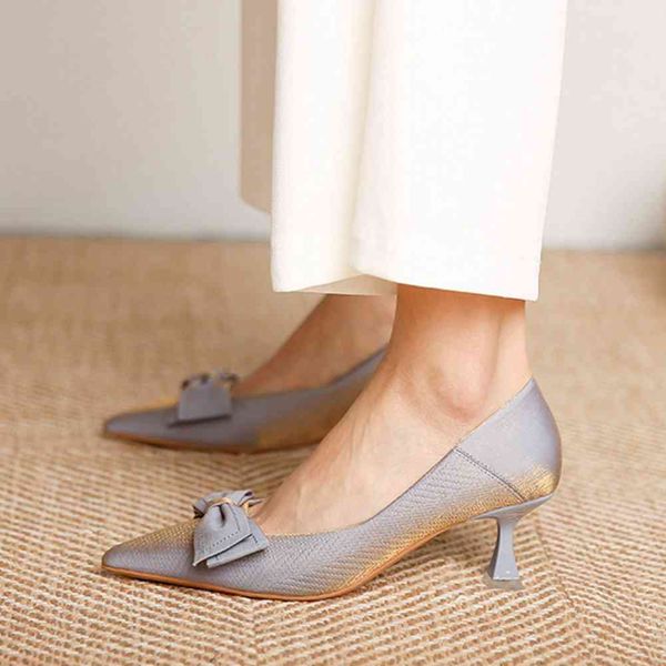 sandals 2021 brand stylish female spring slip on bowknot thin heel shoes women design party office pumps, Black
sandals 2021 brand stylish female spring slip on bowknot thin heel shoes women design party office pumps, Black