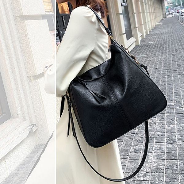 pu leather elegant women shoulder bag classic black roomy casual tote bag gray crossbody bags mmm
pu leather elegant women shoulder bag classic black roomy casual tote bag gray crossbody bags mmm