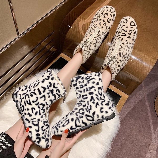 warm plush ankle boots for women shoes woman winter boots flat soft sole round toe zip graffiti snow boots botas mujer plus size, Black
warm plush ankle boots for women shoes woman winter boots flat soft sole round toe zip graffiti snow boots botas mujer plus size, Black