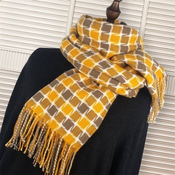 2021 new plaid scarf women's autumn and winter knitted black white shawl fashion imitation cashmere warm scarf men's, Blue;black
2021 new plaid scarf women's autumn and winter knitted black white shawl fashion imitation cashmere warm scarf men's, Blue;black