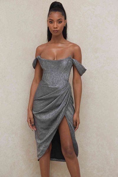 dresses 2021 summer women one-shoulder waist folds strapless split mid-calf celebrity night bodycon party, Black;gray
dresses 2021 summer women one-shoulder waist folds strapless split mid-calf celebrity night bodycon party, Black;gray