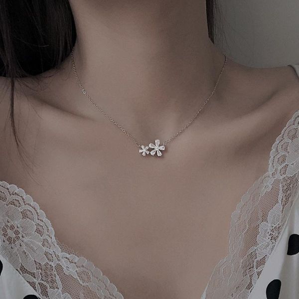 pendant necklaces crystal flower charm choker necklace for girl women elegant exquisite statement wedding party jewelry, Silver
pendant necklaces crystal flower charm choker necklace for girl women elegant exquisite statement wedding party jewelry, Silver