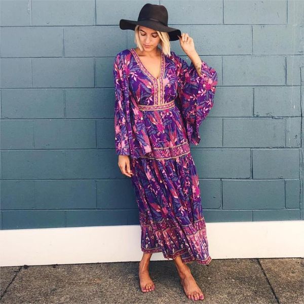 casual dresses boho flare sleeve v-neck floral print women gown maxi hippie chic beach party wear dress female vestidos 2021, Black;gray
casual dresses boho flare sleeve v-neck floral print women gown maxi hippie chic beach party wear dress female vestidos 2021, Black;gray