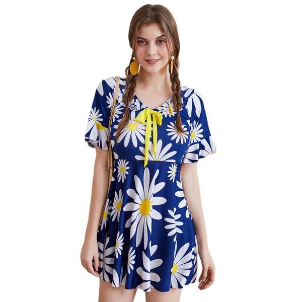 one-piece suits fashion sunflower small flower swimming skirt flat corner plus size women's swimwear elastic thin swimsuit beach suit
one-piece suits fashion sunflower small flower swimming skirt flat corner plus size women's swimwear elastic thin swimsuit beach suit