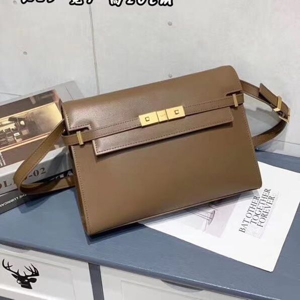 ms hit a single shoulder bag lady handbag fashion oblique satchel trend in europe and the wind restoring ancient ways
ms hit a single shoulder bag lady handbag fashion oblique satchel trend in europe and the wind restoring ancient ways