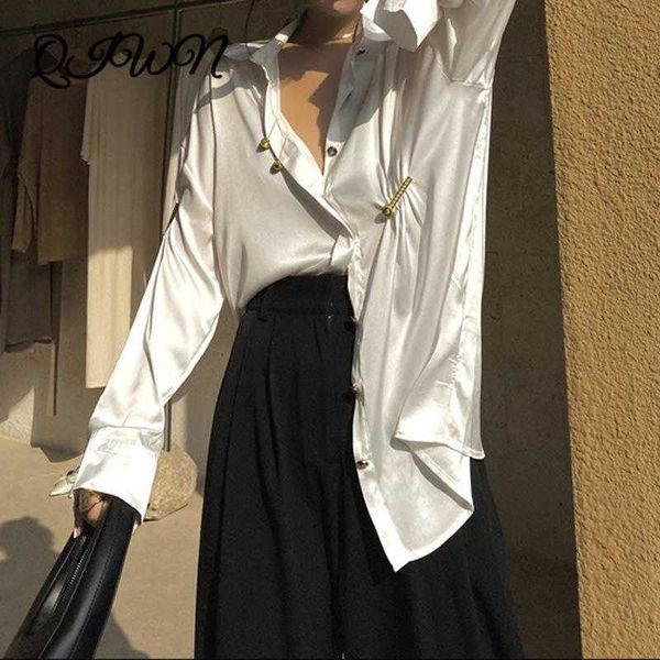women's blouses & shirts autumn designer runway gold button design women blouse lapel single row satin long-sleeved shirt black white c
women's blouses & shirts autumn designer runway gold button design women blouse lapel single row satin long-sleeved shirt black white c