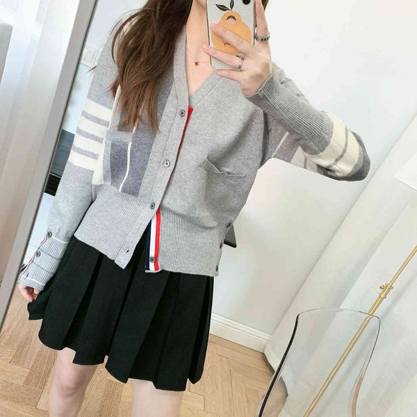 tb sweater 2021 new women's autumn and winter british college style asymmetric striped wool knitted cardigan coat, White;black
tb sweater 2021 new women's autumn and winter british college style asymmetric striped wool knitted cardigan coat, White;black