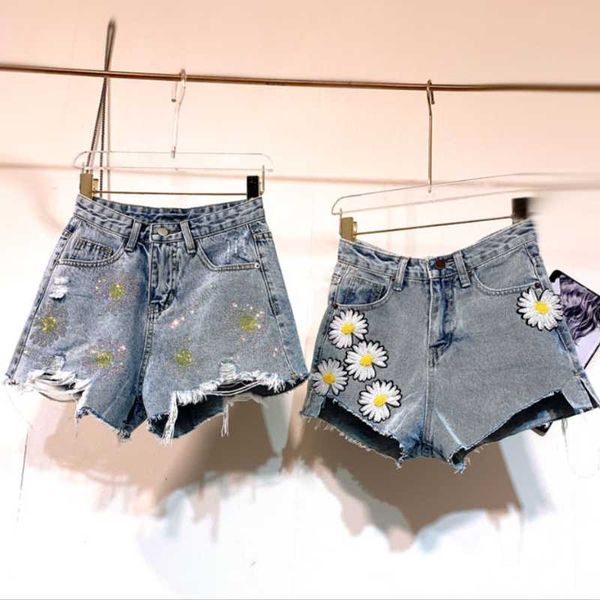 flower rhinestone high waist denim shorts women summer 2021 loose hole wide leg jeans women's, White;black
flower rhinestone high waist denim shorts women summer 2021 loose hole wide leg jeans women's, White;black