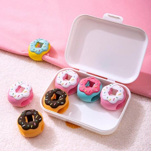 clothing & wardrobe storage 6-piece set of donut shape bed duvet clip retainer without needle fasteners quilt accessories
clothing & wardrobe storage 6-piece set of donut shape bed duvet clip retainer without needle fasteners quilt accessories
