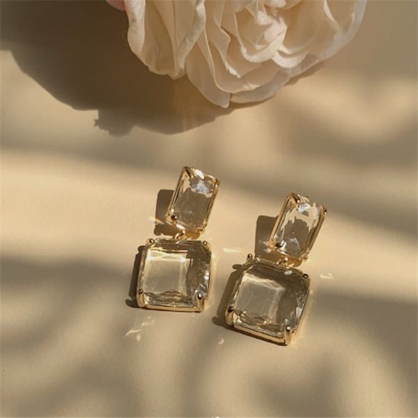 french retro chandelier, hong kong style, fashionable and shining transparent gem earclip, Silver
french retro chandelier, hong kong style, fashionable and shining transparent gem earclip, Silver